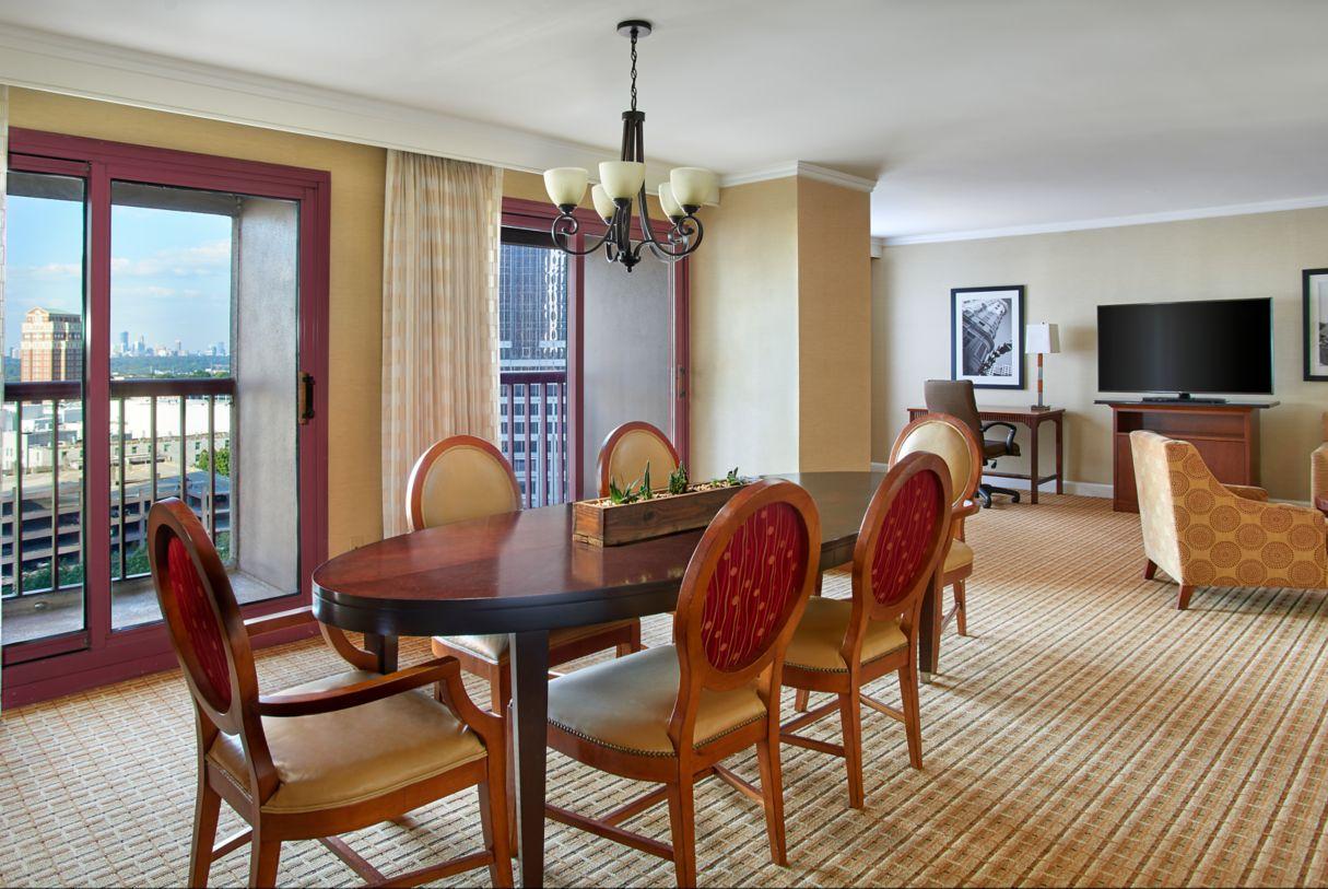 Atlanta Marriott Suites Midtown Exterior foto